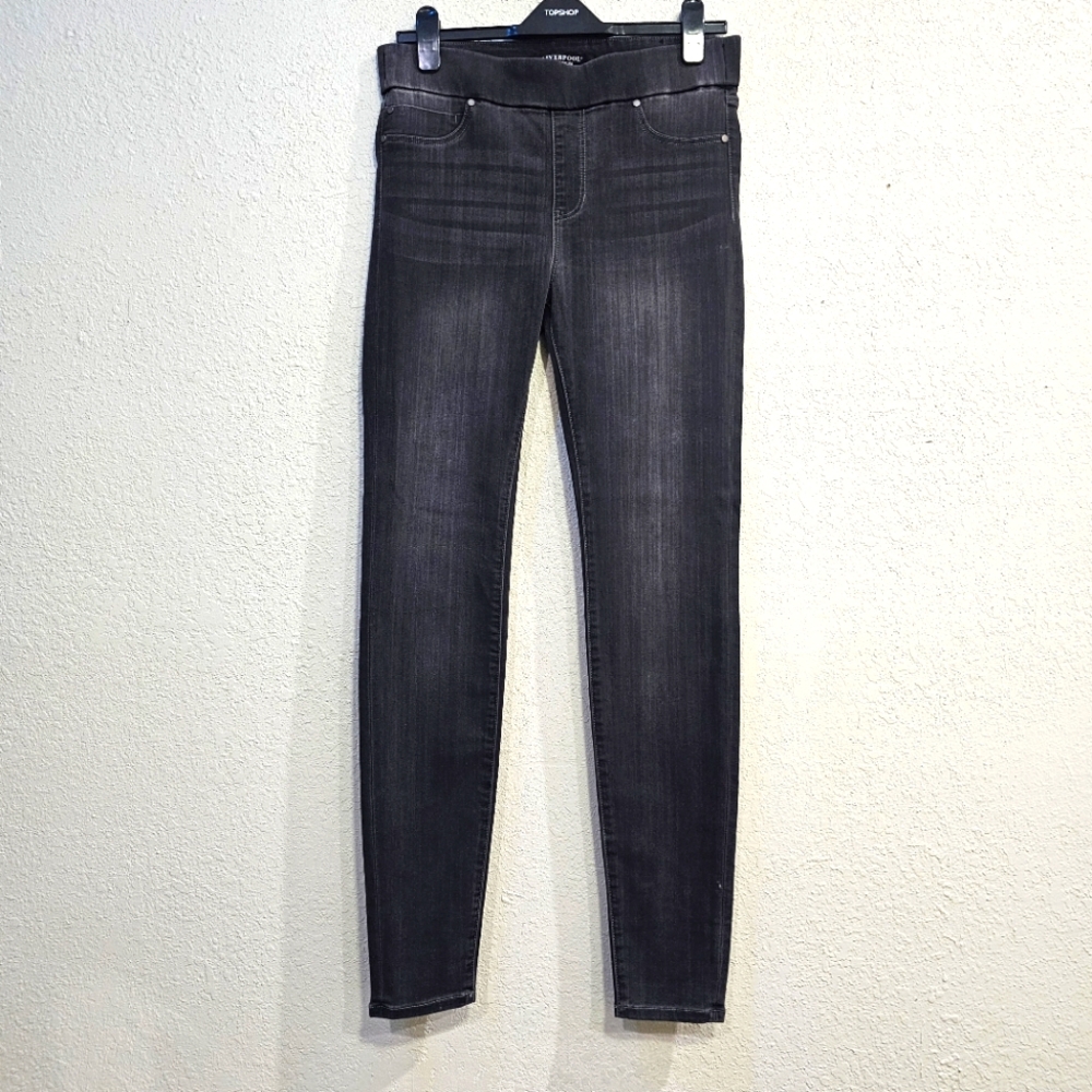 NWOT Liverpool Black Skinny Pull on Jeans sz8